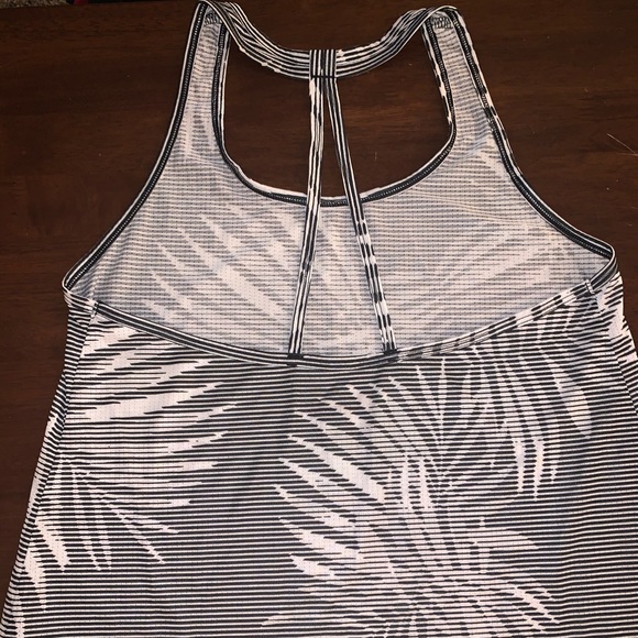 Tank top - Picture 2 of 3